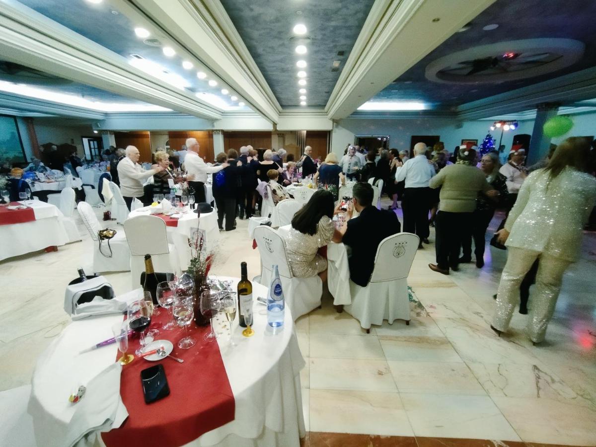 圣锡西利亚酒店 雷阿尔城 外观 照片