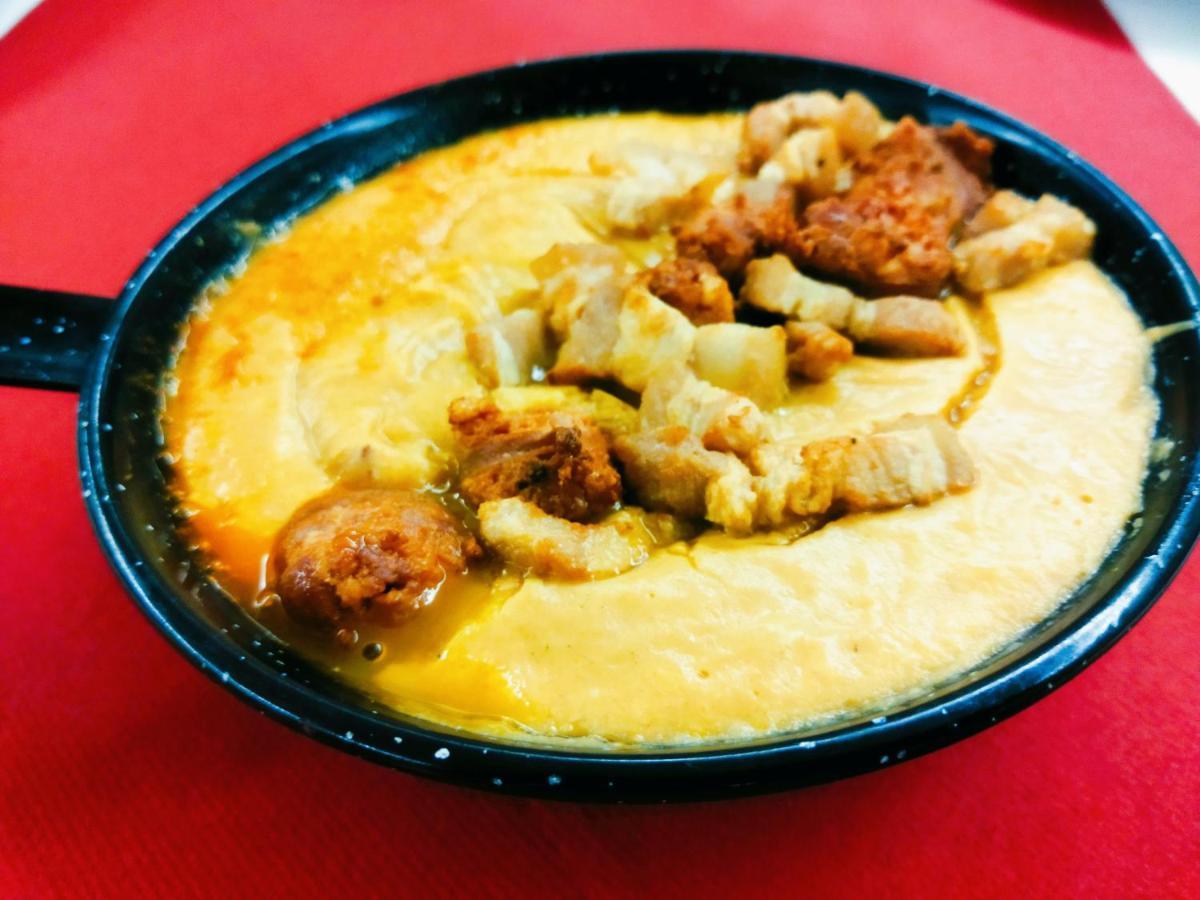 圣锡西利亚酒店 雷阿尔城 外观 照片